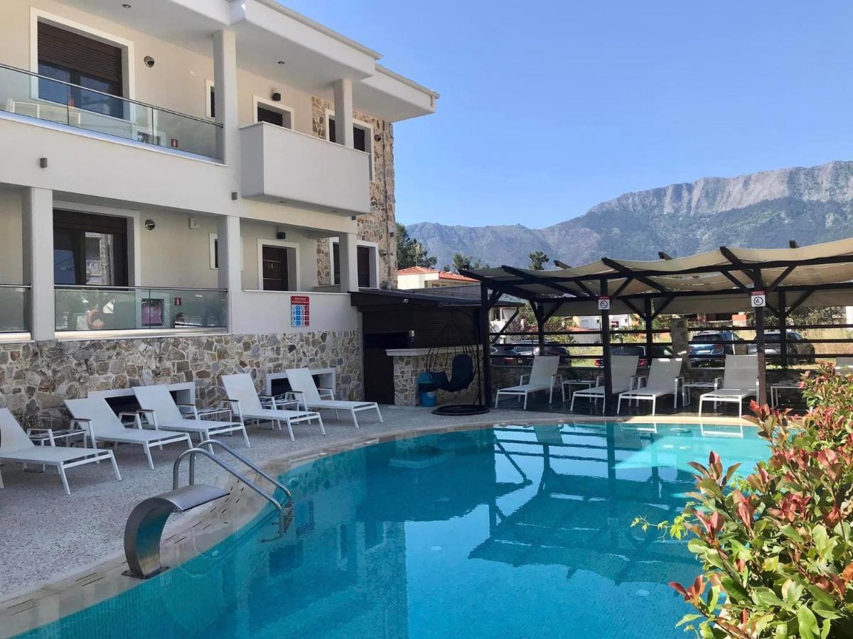 Hatzoudis Luxury Suites Chrysi Ammoudia Extérieur photo